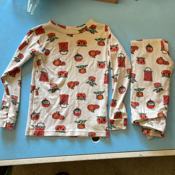 Gap Halloween Star Wars toddler boy PJs - Picture 3 of 3